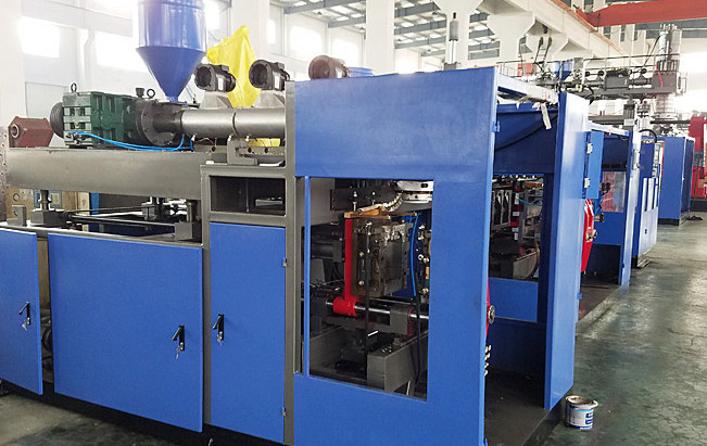 2771657178189408.jpg 吹塑機(jī)